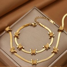 Gorgeous Snake Chain Butterfly Necklace And Bracelet Set 18k. Gold Plated Over Stainless Steel #02 Chain Butterfly, Necklace Combo, Gold Chain Bracelet, Necklace And Bracelet Set, Butterfly Bracelet, Trendy Necklaces, Necklace And Bracelet, Watches Women Fashion, Gold Bracelet Chain