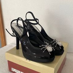 Spider Prom Dress, Black Heels For Night Out Holiday, Black Heels For Holiday Night Out, Black Heels For Formal Holiday Occasions, Silver Vintage Heels For Party, Spider Heels, Spider Web Shoes, Spider Clothes, Gown Satin Dress