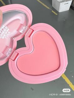 Hello Kitty Mirror Compact, Pink Compact Mirror Aesthetic, Heart Mirror Coquette, Heart Shaped Compact Mirror, Pretty Compact Mirror, Cute Eye Makeup, Asian Eyes, Asian Eye Makeup