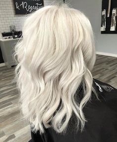 Icy Blonde Hair Color, Bridesmaid Hair Inspo, Hair Color Pictures, Silver Blonde Hair, Ice Blonde, Icy Blonde