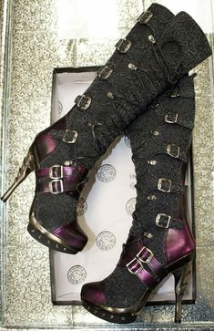 Gothic Shoes, Gothic Steampunk, New Rock, Pretty Shoes, Dream Shoes, High Heel Boots, Victorian Era