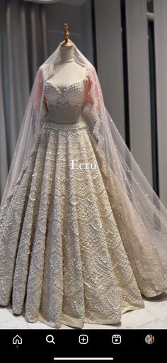 Bridal Lahanga Design Latest Indian, Bridal Lahanga Design Latest, Lahanga Design Latest, Lahanga Design, Indian Outfits Modern, Easy Diy Fashion, Indian Dress Up, Desi Vibes, Lehenga Dress