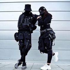 Techwear Couple, Warcore Outfits, Outfits For Outdoor Activities, Techwear Men, Streetwear Cyberpunk, Cyberpunk Techwear, Techwear Jacket, Techwear Streetwear, Tech Clothing