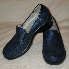 Alegria By Pglite Shoes Blue And Black Shimmer, Black Sole New, But No Box Eu Size 35 = Us Size 5/5.5 Slip Resistant Outsole Blue Synthetic Walking Shoes With Round Toe, Blue Walking Shoes With Ortholite Insole, Blue Slip-on Walking Shoes With Round Toe, Blue Slip-on Walking Shoes With Removable Insole, Slip-on Blue Walking Shoes With Removable Insole, Blue Slip-on Walking Shoes With Ortholite Insole, Blue Walking Shoes With Arch Support And Round Toe, Mary Jane Clogs, Slip Resistant Shoes