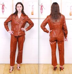 "Vintage 1970's Brown LINDZON Women's Leather Jacket and Pants Set / Motorcycle Jacket - Fits Like  - Label Size M - Label Lindzon Made in Canada - Perfect vintage fade and wear - Excellent vintage condition JACKET                              PANTS Chest - 38\"                        Waist - 26\" Waist - 36\"                         Hips - 38\" Length - 22 1/2\"                 Inseam - 26 1/2\" Shoulders - 15 1/2\"            Rise - 12\" Sleeve - 23\"                        Leg Opening - 9 1/2\" (19\" total)  Model Measurements Bust - 30\" Waist - 24\" Hips - 33\" Height - 5'4\" #2023 Please visit our sister shop for tons other great finds! https://www.etsy.com/ca/shop/PontiacDryGoods" Vintage Workwear Pants For Fall, Fitted Retro Vintage Brown Leather Jacket, Fitted Vintage Brown Retro Leather Jacket, Vintage Fall Workwear Pants, Fitted Retro Leather Jacket For Workwear, Vintage Fitted Leather Jacket For Work, Retro Fitted Leather Jacket, Vintage Fitted Pants For Fall, Vintage Brown Pants For Fall