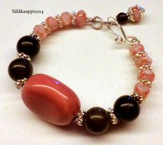 Jewerly Bracelets, Arm Candy, Acrylic Beads, Glass Pendants, Bead Charms, Bead Work, Beautiful Jewelry, Diy Jewelry