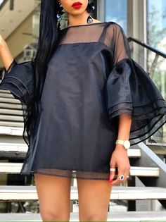 Minivestido elegante transparente con mangas largas y delicado detalle de Falbala Organza Sleeves Dress, Casual Chic Dress, Chic Dress Classy, Modest Dresses Casual, Elegant Dresses Classy, African Fashion Women Clothing, Classy Dress Outfits, African Print Fashion Dresses, African Fashion Women