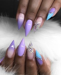 Spring Nails Stiletto, Purple Stilleto Nails, Short Purple Stilleto Nails, Short Stiletto Nail Art, Stilleto Lavender Nails, Black And Purple Stiletto Nails, Sharp Purple Nails, Gradient Nail Design