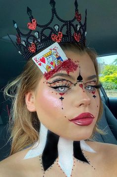 Queen Of Hearts Halloween Costume, Queen Of Hearts Halloween, Halloween Makeup Diy, Halloween Coustumes, Halloween Makeup Pretty