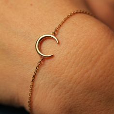 Elegant Sterling Silver Bracelets With Moon Charm, Sterling Silver Bracelet With Moon Charm, Sterling Silver Moon Phase Bracelet As Gift, Sterling Silver Moon Phase Bracelet For Gift, Silver Minimalist Moon Bracelet, Elegant Moon Charm Bracelet, Minimalist Adjustable Moon-shaped Jewelry, Elegant Adjustable Crescent Jewelry, Minimalist Moon-shaped Adjustable Jewelry