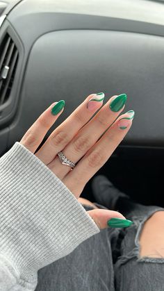 Cute Green Hoco Nails, Nail Ideas Forest Green, Nails That Look Good With Green Dress, Cute Nails Basic Simple, Nails For Green Hoco Dress, Nails For Hoco Green Dress, Simple Nail One Color, Homecoming Nail Ideas Almond, Hoco Nails To Go With Green Dress