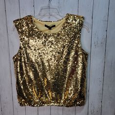 New! Andrew Marc Gold Sequin Sleeveless Top Blouse Size Medium Holiday Club Party. Condition Is New With Tags. Pit To Pit 20", Length 23". Offers Welcome Inventory Jj Holiday Club, White Floral Blouse, Eyelet Blouse, Satin Long Sleeve, Ruffle Sleeve Blouse, Club Parties, Navy Lace, Puff Sleeve Blouse, Club Party