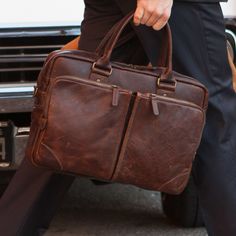 Luxury Men's Cases With Bill Compartment, Luxury Functional Workwear Satchel, Luxury Men's Satchel For Everyday Carry, Luxury Leather Case With Bill Compartment, Leather Shoulder Bag Men, Business Bags Men, Leather Laptop Case, Leather Backpack For Men, Leather Suitcase