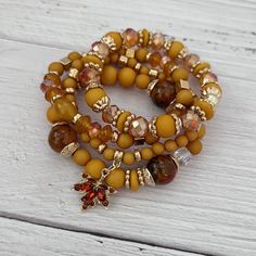 Stretch Bracelets Ideas, Stackable Beaded Bracelets, Fall Bead, Autumn Bracelet, Opening An Etsy Shop, Diy Bracelet Designs, Diy Bracelets Patterns, Leaf Bracelet, Beads Bracelet Design