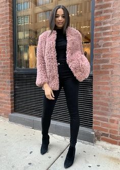 Fuzzy Jacket Outfit, Pink Fur Jacket, Boutique Ideas, Office Casual Outfit, Europe Outfits, Fall Time, Pink Coat, Fall Clothes, Causual Outfits