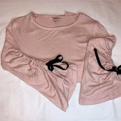 Cinched Sleeve Sweater Nwot Light Pink Juicy Couture Tags- Urban Outfitters Forever 21 Christmas Presents Gift Holiday Black Friday Cyber Monday Trendy Trends Pink Winter Top For Night Out, Winter Pink Top For Night Out, Pink Top For Winter Night Out, Pink Tops For Night Out In Winter, Feminine Tops For Winter Loungewear, Chic Pink Tops For Loungewear, Pink Long Sleeve Top For Night Out, Fall Pink Loungewear Tops, Pink Fall Loungewear Tops