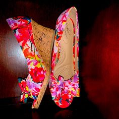 Comfortable Floral Wedge Shoes That Go With Every Outfits!!! Spring Beach Floral Print Wedge Sandals, Casual Wedge Heels With Floral Print, Summer Floral Print Wedge Heel Sandals, Casual Floral Print Wedge Heels, Spring Red-sole Wedge Heels, Summer Wedge Sandals, Multicolor High Heel, Multicolor Floral Print Wedge Heels, Slip On Wedge Sandals, Beige Wedges