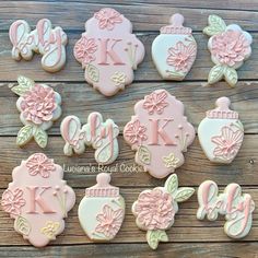 decorated cookies with the letters k and j on them