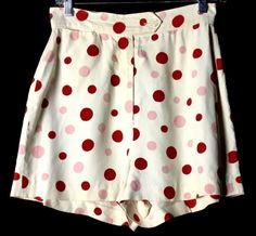 These vintage 1950s shorts are the kind Lucy Ricardo would wear when she went to audition for a dance part. Remember all the girls would be standing around with their fishnets and short little dancing shorts? Well, that is the kind of shorts these are. So cute and flattering, these red and pink polka dot vintage 1950s shorts have a waist band, front zipper and button enclosure. There is also a tiny key pocket at the front right waist.  Maybe for your roller skating key?? This is some kind of ray Polka Dot Shorts Outfit, Fishnets And Shorts, Lucy Ricardo, Vintage Capsule Wardrobe, 1950s Shorts, Vintage Fashion 1950s, Ladies Shorts, Dance Shorts, Fashion 1950s