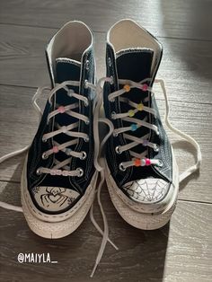 Converse decoration inspo Harry Potter Theme Song, Cute Converse Shoes, Cute Converse, Theme Song, Jewelry Inspo, Converse Shoes, Cute Shoes, Converse