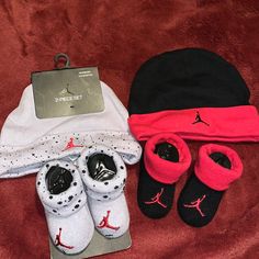 Jordan Hat And Booties Bundle!!!! One Is Grey And One Red And Black. Size- Newborn 0-6 Months. One With Tag And One Without But Both Have Never Been Worn!! Red And White Jordans, Mickey Mouse Themed Birthday Party, Jordan Hats, Jordans Girls, Baby Gadgets, Jordan Shoes Girls, Baby Swag, Newborn Boy Clothes