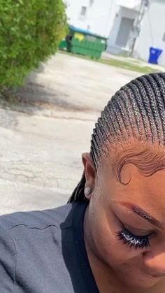 Tiny Braids, Cornrow Braid Styles, Lemonade Braids Hairstyles, Cornrows Braids For Black Women, Box Braids Hairstyles For Black Women, Braids Hairstyles Pictures, Braided Cornrow Hairstyles, Hair Twist Styles