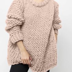 This oversized chunky crew neck sweater is handmade from luxurious Peruvian wool, offering a comfortable and relaxed fit. The thick, soft wool keeps you warm, while the loose-fitting design gives it a modern, laid-back feel. Made from 100% pure wool, it's naturally durable and safe, resisting bacterial growth. Available in sizes XS to XXL and a variety of colors, each sweater is made to order and takes up to 4 weeks to complete. Perfect for staying cozy or layering with your favorite outfits, th Large Knitting Needles, Beth Behrs, Advanced Knitting, Chunky Oversized Sweater, Large Knitting, Zoot Suit, Oversize Pullover, Pull Oversize, Knitting Needles Sizes