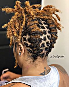 Dreadlock Hairstyles For Men, Faux Locs Hairstyles, Dreadlock Style, Dreadlock Styles, Dreads Styles