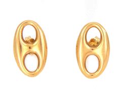 Brand:  Gucci  Hallmark: Gucci 750 Material: 18k yellow gold Measurement: 0.65" long x 0.39" wide x 0.10" high Weight: 2.3 grams This lovely authentic pair of earrings by Gucci. Crafted from 18k yellow gold with a polished finish featuring a single long oval puffed link in stud style. Comes with standard post and has the designer hallmark with the gold content. 26885 Gucci Earrings, Stud Style, Linking Rings, Link Earrings, Domed Ring, Fine Jewellery Earrings, Jewelry Earrings Studs, Vintage Gucci, Pink And Gold