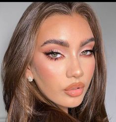 Prom Mackup Look, Simple Fancy Makeup, Neutral Pink Makeup Looks, Mackup Ideas, Light Makeup Looks, Formal Makeup