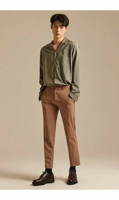 Cool Pose Male, Tucked Shirt Men, Open Collar Shirt Men Outfit, Open Collar Shirt Men, Pantone Outfit, Tucked In Shirt, Fashion 60s, Outfit Basic, Controlled Chaos