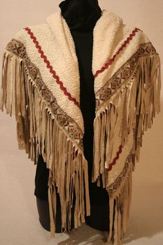 Cowboy design style triangle Exclusive scarf Wild West style - Vintage in perfect condition like new 100cm x 210cm / 39.4' x 82.7' in Wild West Clothing, Western Scarf, Braided Scarf, Cowboy Design, Far West, Cowboy Outfits, Triangle Scarf, Cowboy Style, Latvia