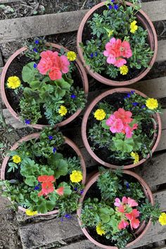 An overhead view of simple flower container arrangements Patio Flower Pots, Summer Planter, Container Ideas, Small Flower Pots