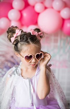 Valentines Day Editorial, Disco Ball Photoshoot, Toddler Girl Party Ideas, Barbie Valentines, Disco Barbie, Ball Photoshoot, Photoshoot Valentines, Golden Bday, Event Photoshoot