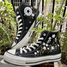 Custom Embroidered Converse High Tops/ Custom Converse Chuck - Etsy Clothe Hack, Embroidered Converse High Tops, Embroidered Shoes Converse, Converse Design, Embroidered Sneakers, Bridal Sneakers