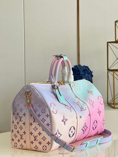 Size: 45cm*27cm*20cm It comes with Dust box, Care manual, Tag, and Paper bag. Cute Purses