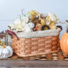 Amish Made Large Fruit  & Vegetable Basket w/Leather Handles Plain Kitchen Counter Table, Produce Basket, Wicker Kitchen, Produce Baskets, Rustic Serving Trays, Fruit Cookies, Apple Baskets, Display Basket, Cookies Brownies