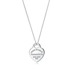 Tiffany & Co, Tiffany Key Ring, Heart Necklace Tiffany, Tiffany Key, Return To Tiffany, Sterling Silver Heart Pendant, Elegant Aesthetic