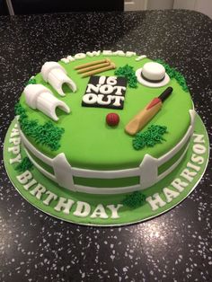 #cricketcake Kiwi Cake, Birthday Cake Designs, Heart Birthday Cake, About Cricket, 18th Cake