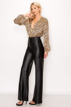 Black vegan leather high waisted flared-fit with zipper in the back. great for effortless chic outfit. Black Bell Bottoms Outfit, Flared Black Pants, Faux Leather Pants Outfit, Effortless Chic Outfits, Bell Bottoms Outfit, Fancy Skirts, Leather Pants Outfit, High Waisted Flares, Chic Outfit