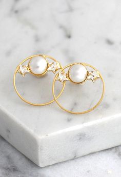 Small Hoop Earrings For Wedding, Small Hoop Pierced Earrings For Wedding, Pierced Hoop Earrings For Wedding, Gold Circular Earrings For Wedding, Pearl Earrings Hoop, Bridal Pearl Earrings, Bridesmaids Earrings, Crystal Bridal Earrings, White Pearl Earring