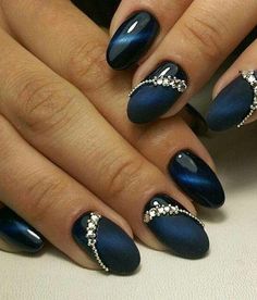 Unghie Sfumate, Gel Pedicure, Elegant Nail Art, Blue Nail Art, Nails Design With Rhinestones, Blue Nail Designs