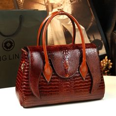 Female Shoulder, Mom Bags, Luxury Crossbody, Handbag Patterns, Fancy Bags, Handbag Women, Orange Bag, Leather Bag Women