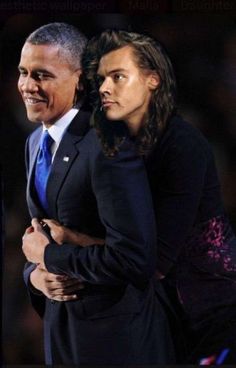 Harry Styles And Obama Edit, Barack Obama Aesthetic, Obama Ship, Obama Aesthetic, Obama X Harry Styles, Obama Meme, Harry Styles Girlfriend, Obama Funny, Harry Styles Images