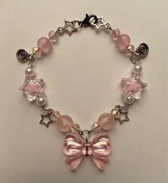 👾👾 قلادات متدلية, Girly Bracelets, Pretty Princess, Diy Bracelet Designs, Handmade Jewelry Tutorials, Jewelry Accessories Ideas, Pink And Silver