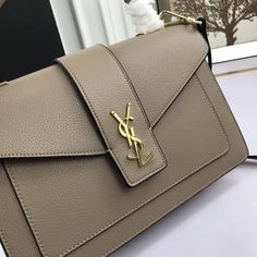 PRODUCT DETAILS Includes Shipping bags, dustbag sleeper, care manual, booklet, tag. Top Handbags, Versace Bags, Swaggy Outfits, Timeless Handbag, Global Style, Bags Designer Fashion, Sierra Leone, Exclusive Bag, Bag Tags