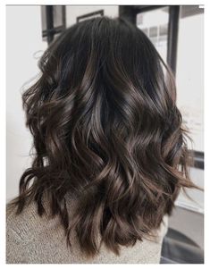 Subtle Lowlights, Bayalage Brunette, Hair Lowlights, Dark Brunette Balayage Hair, Brunette Ombre, Short Ombre Hair