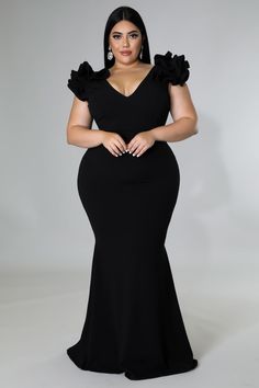 Gala Dresses Plus Size, Dress For Chubby Ladies, Wizard Fashion, Dress For Chubby, Black Tie Event Dresses, Dinner Gown, Plus Size Elegant Dresses, Plus Size Elegant, Plus Size Party Dresses