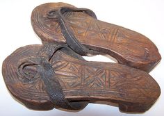 Antique Pakistan Afghanistan Carved Wood Khrawan Stilt Sandal Shoes Groovy Shoes, Antique Shoes, Turkish Clothing, Driftwood Furniture, Tabi Boots, Wooden Sandals, Sandal Shoes, Stilts