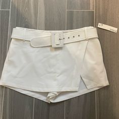 Steele White Ramona Skort. Size Medium, Nwt! Fitted Short Belted Bottoms, Fitted Belted Short Bottoms, White Belted Shorts For Summer, Fitted High Waist Shorts With Belt, Fitted Summer Bottoms With Belt, Summer Bottoms With Belt For Night Out, White Belted Short Bottoms, White Belted Bottoms Short Length, White Belted Short Length Bottoms